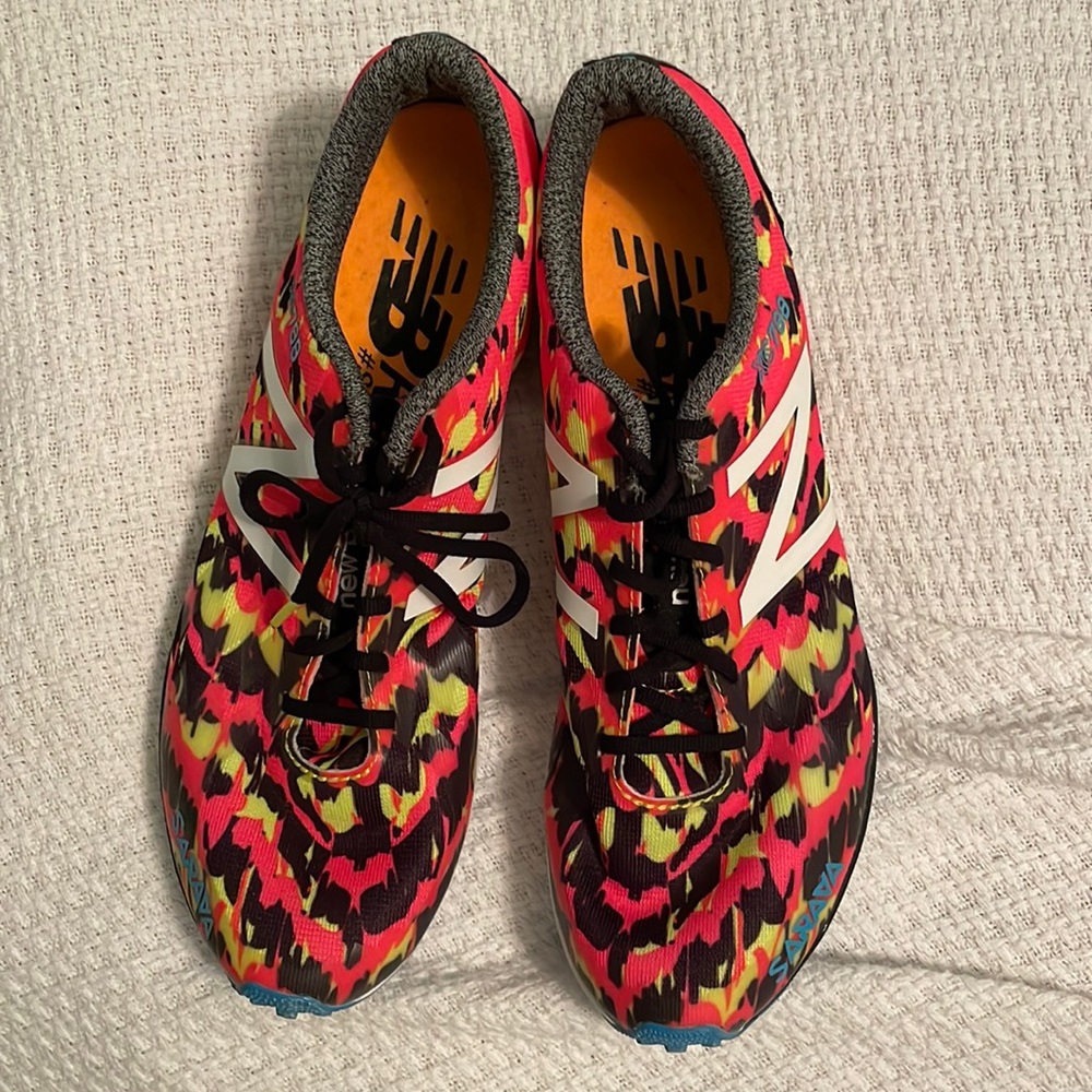 New balance indoor track spike shoes worn 1-2x basically new (without spikes!!)